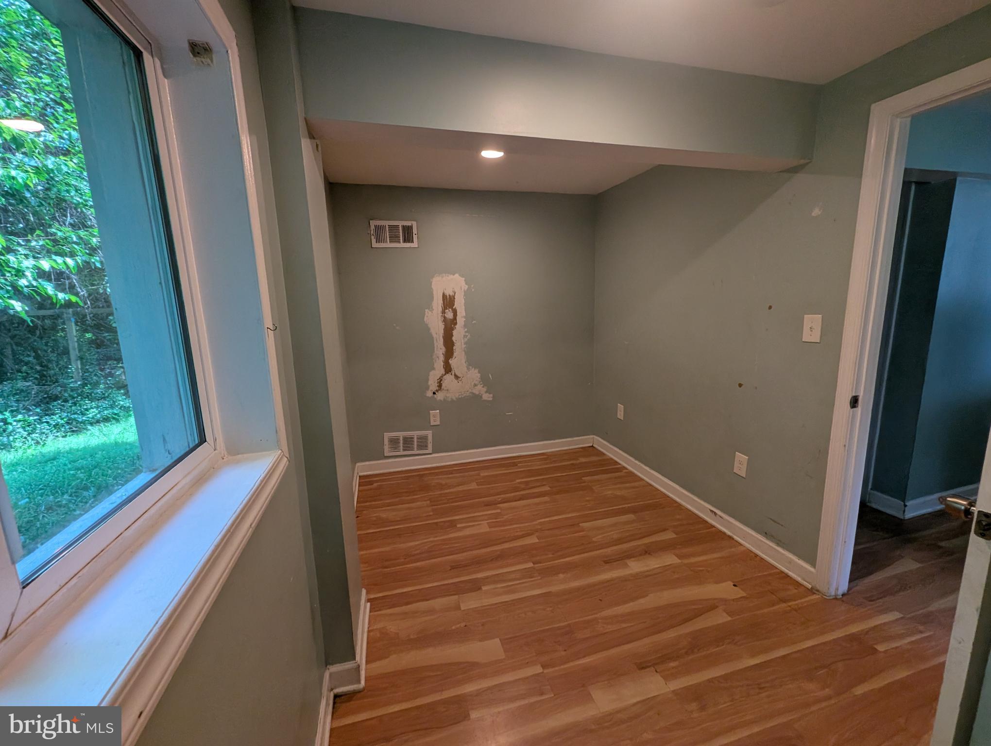 LAKECREST - Residential