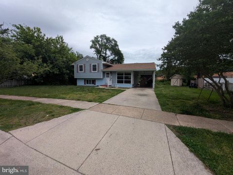 4 LAKECREST CIRCLE GREENBELT MD 20770