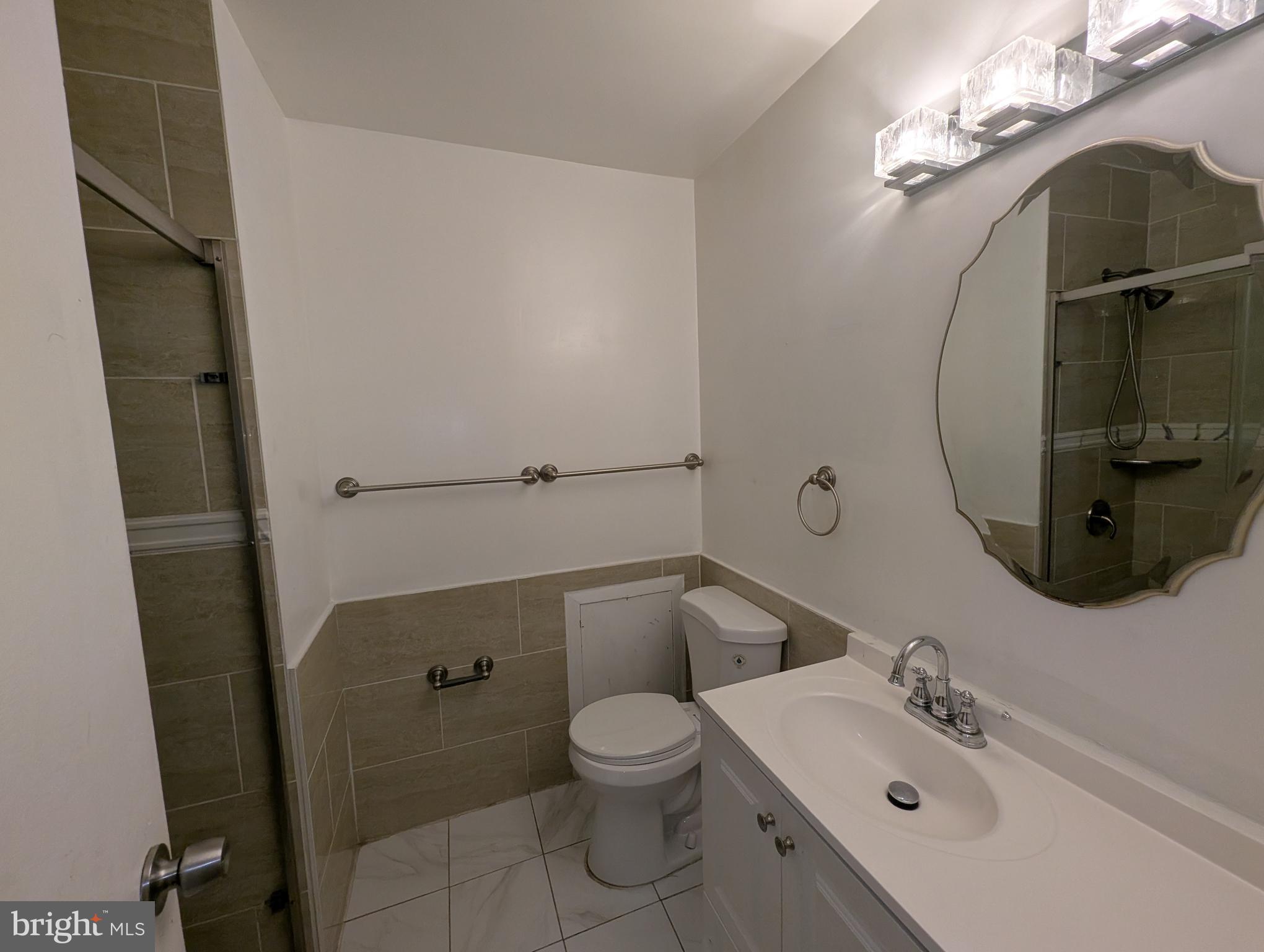 LAKECREST - Residential