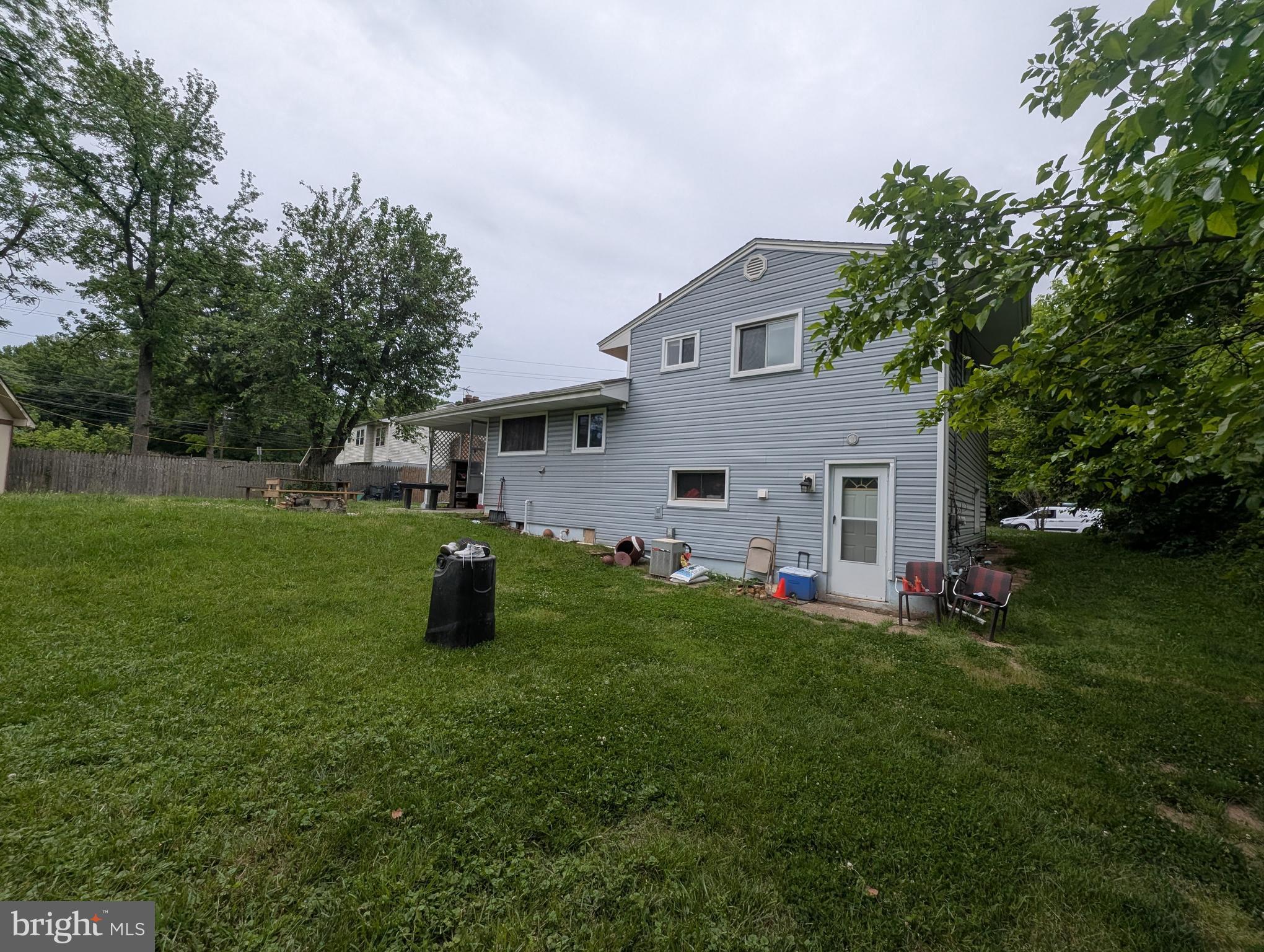 LAKECREST - Residential