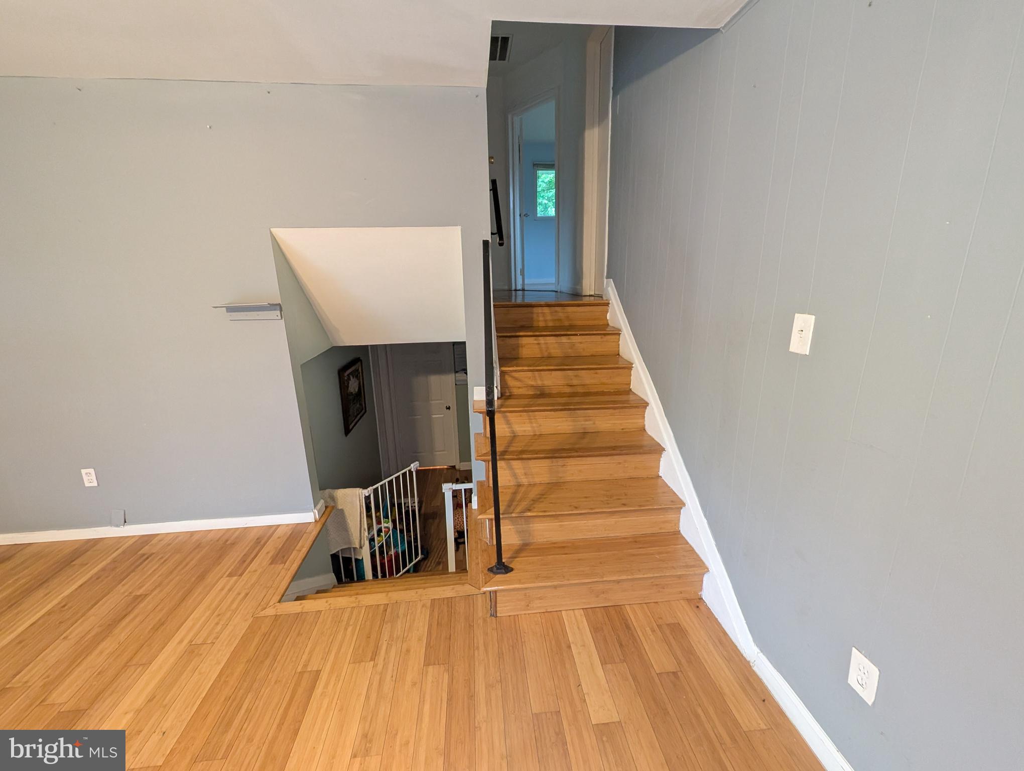 LAKECREST - Residential