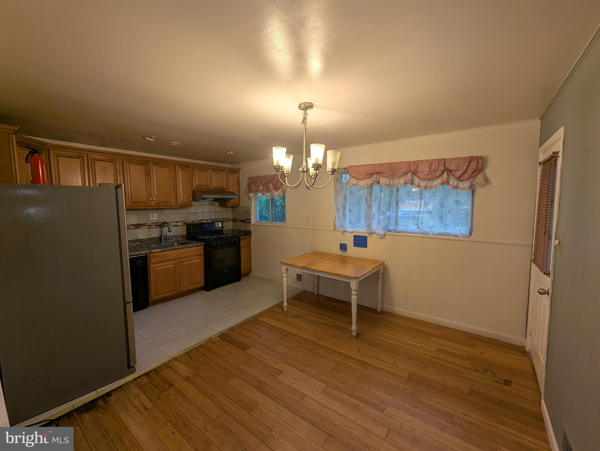 LAKECREST - Residential