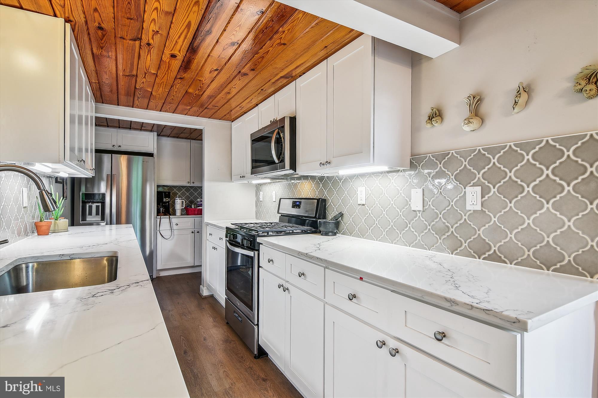 CANTON COVE - Residential