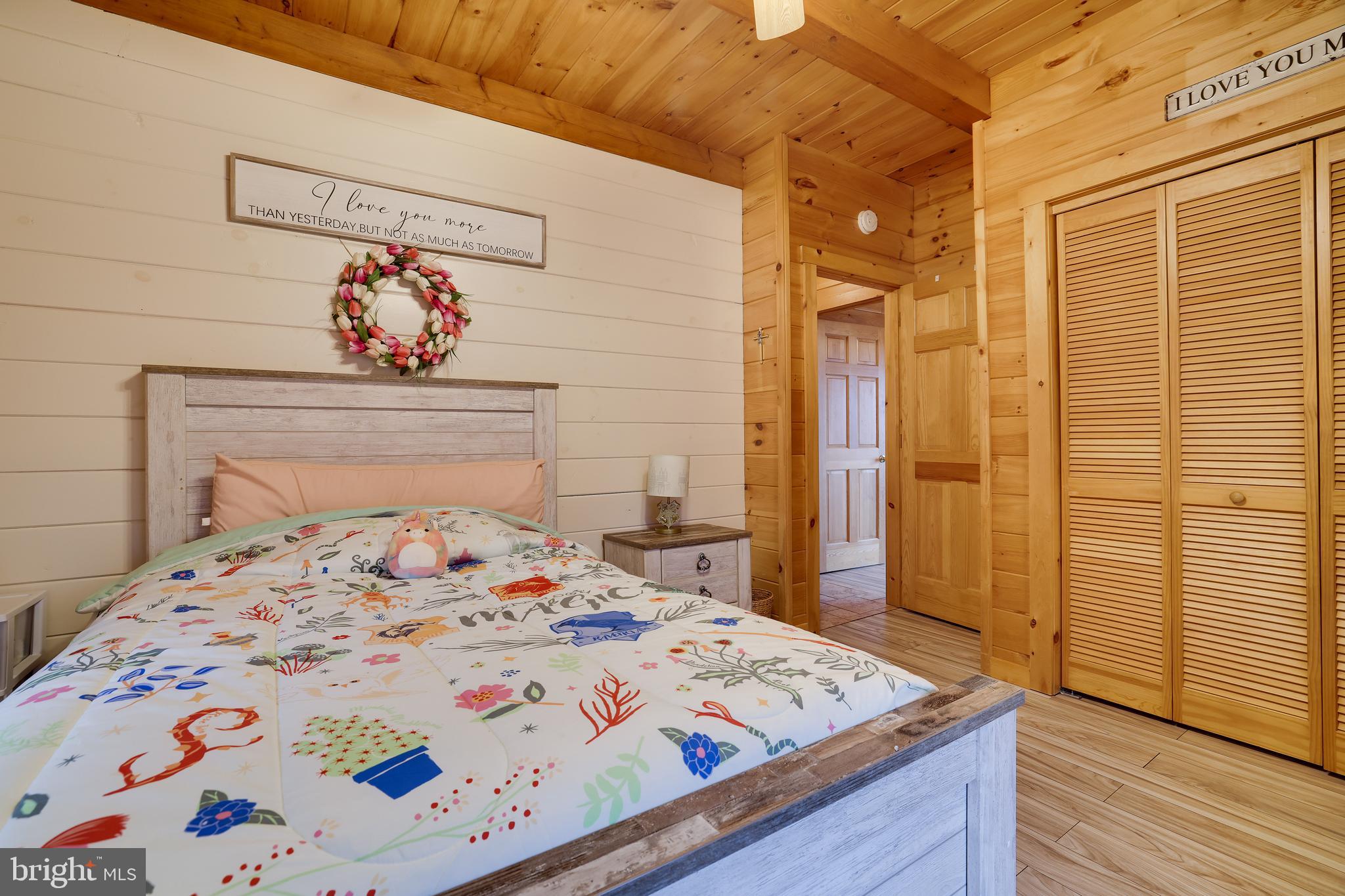 VALLEY VIEW ESTATES - CARBON - Residential