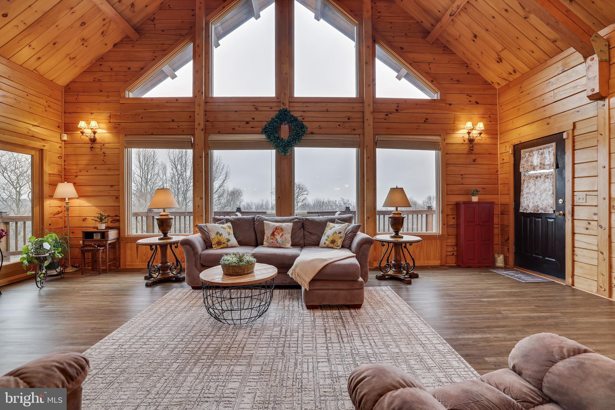 VALLEY VIEW ESTATES - CARBON - Residential