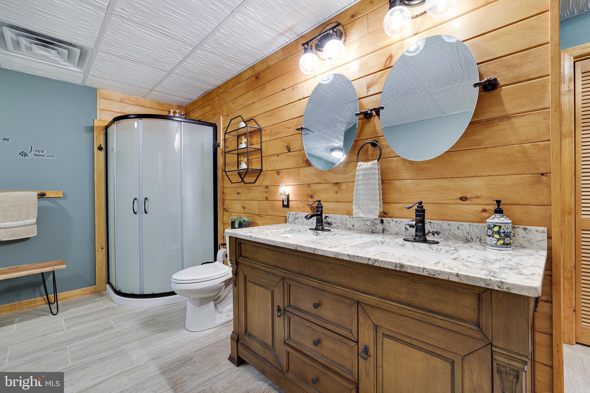 VALLEY VIEW ESTATES - CARBON - Residential