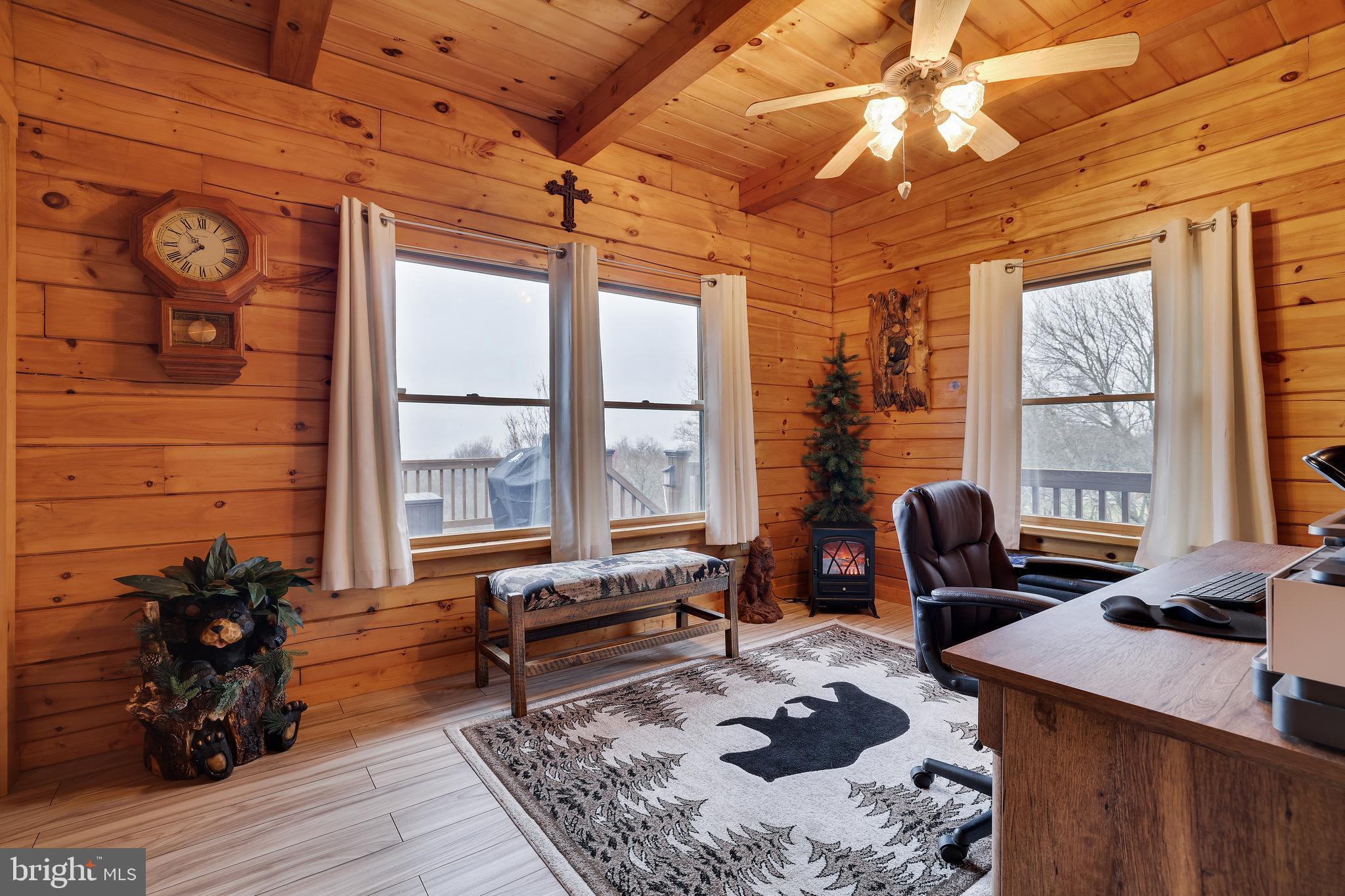 VALLEY VIEW ESTATES - CARBON - Residential