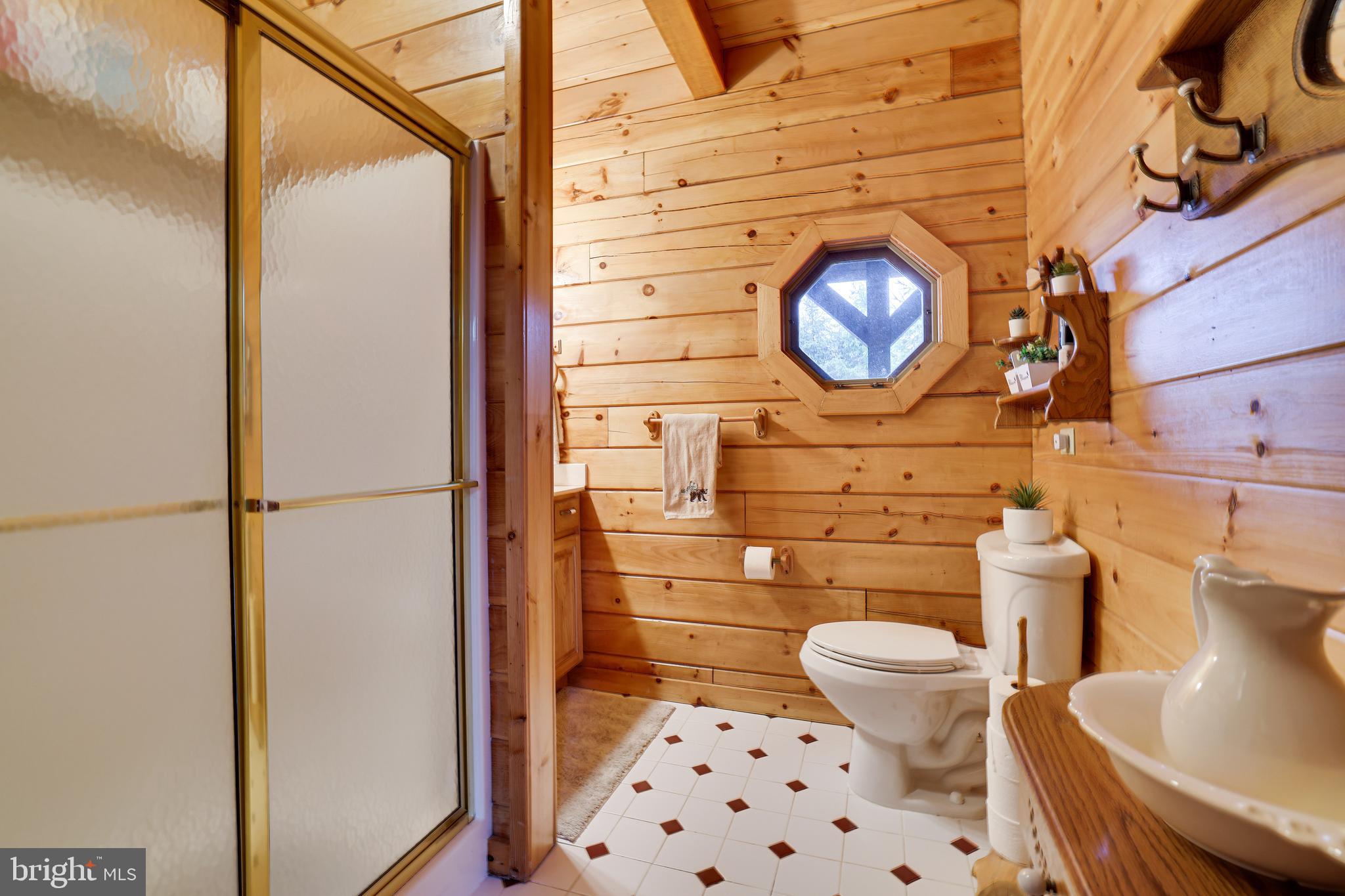 VALLEY VIEW ESTATES - CARBON - Residential