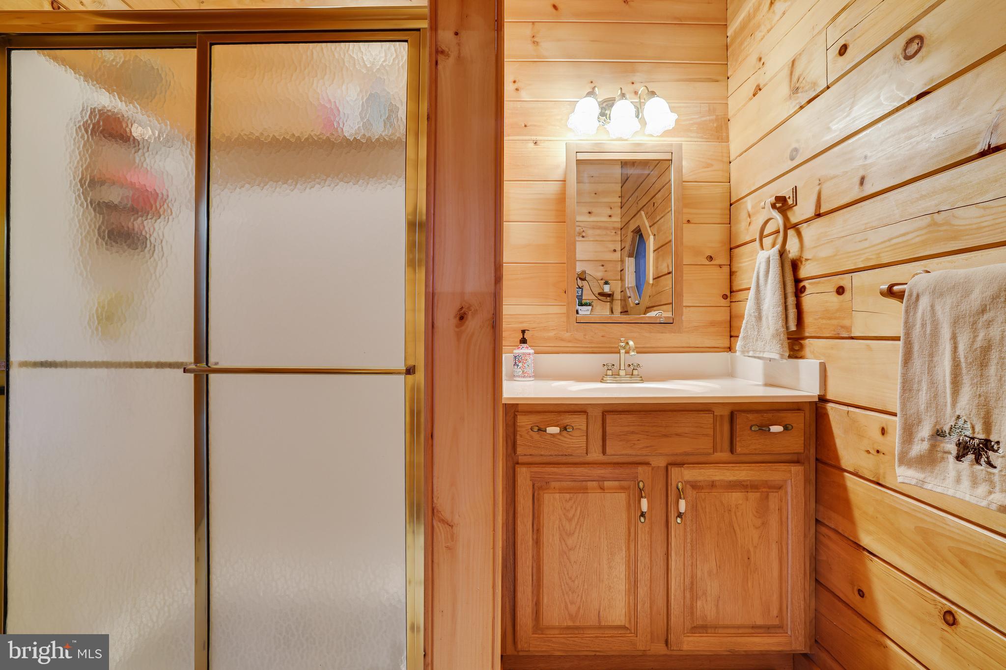 VALLEY VIEW ESTATES - CARBON - Residential