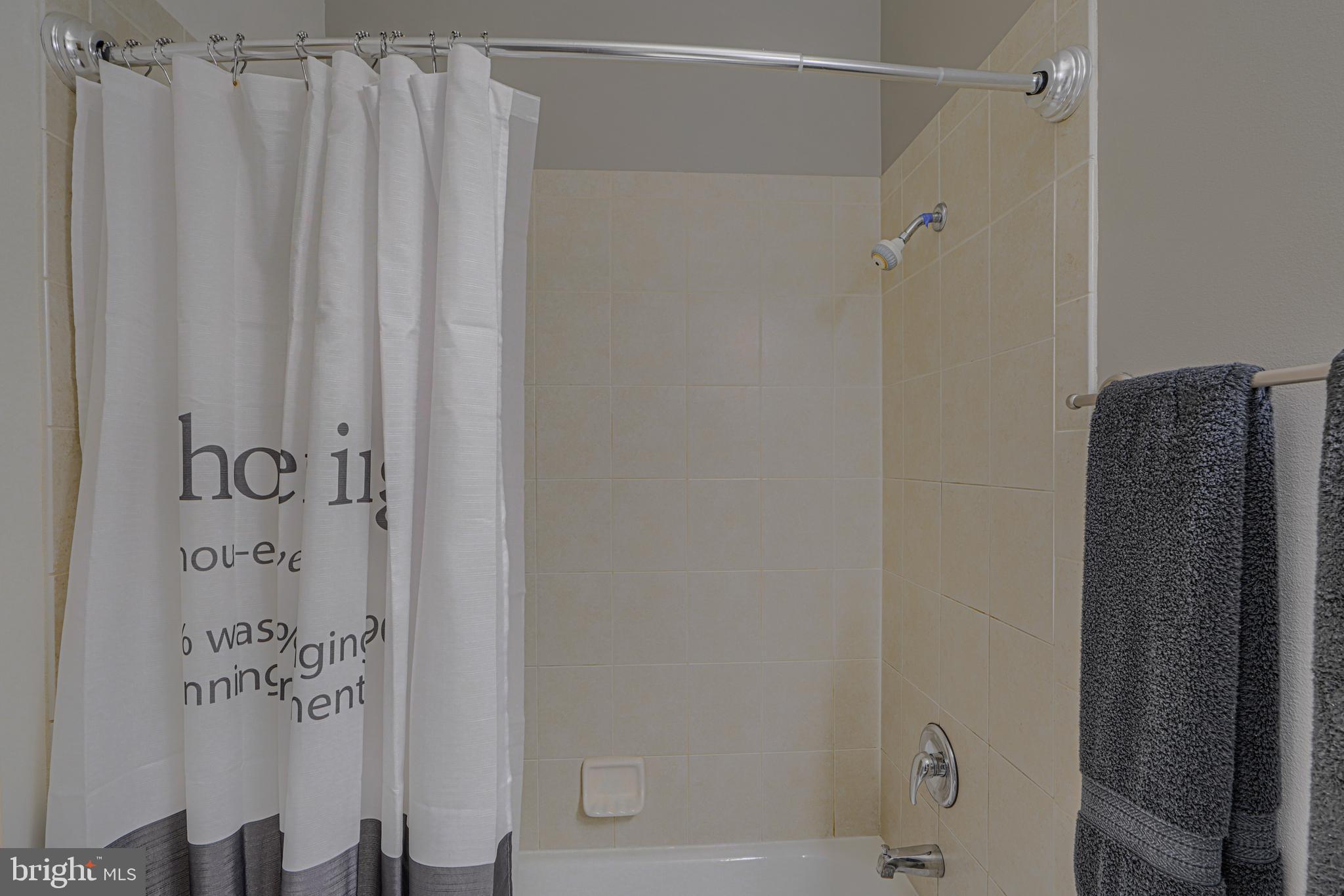 REVOLEA BEACH - Residential