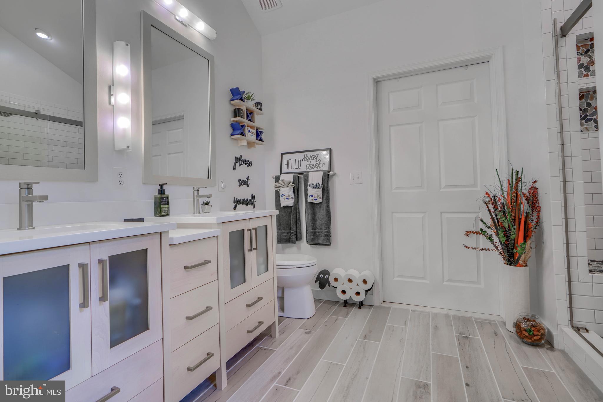 REVOLEA BEACH - Residential