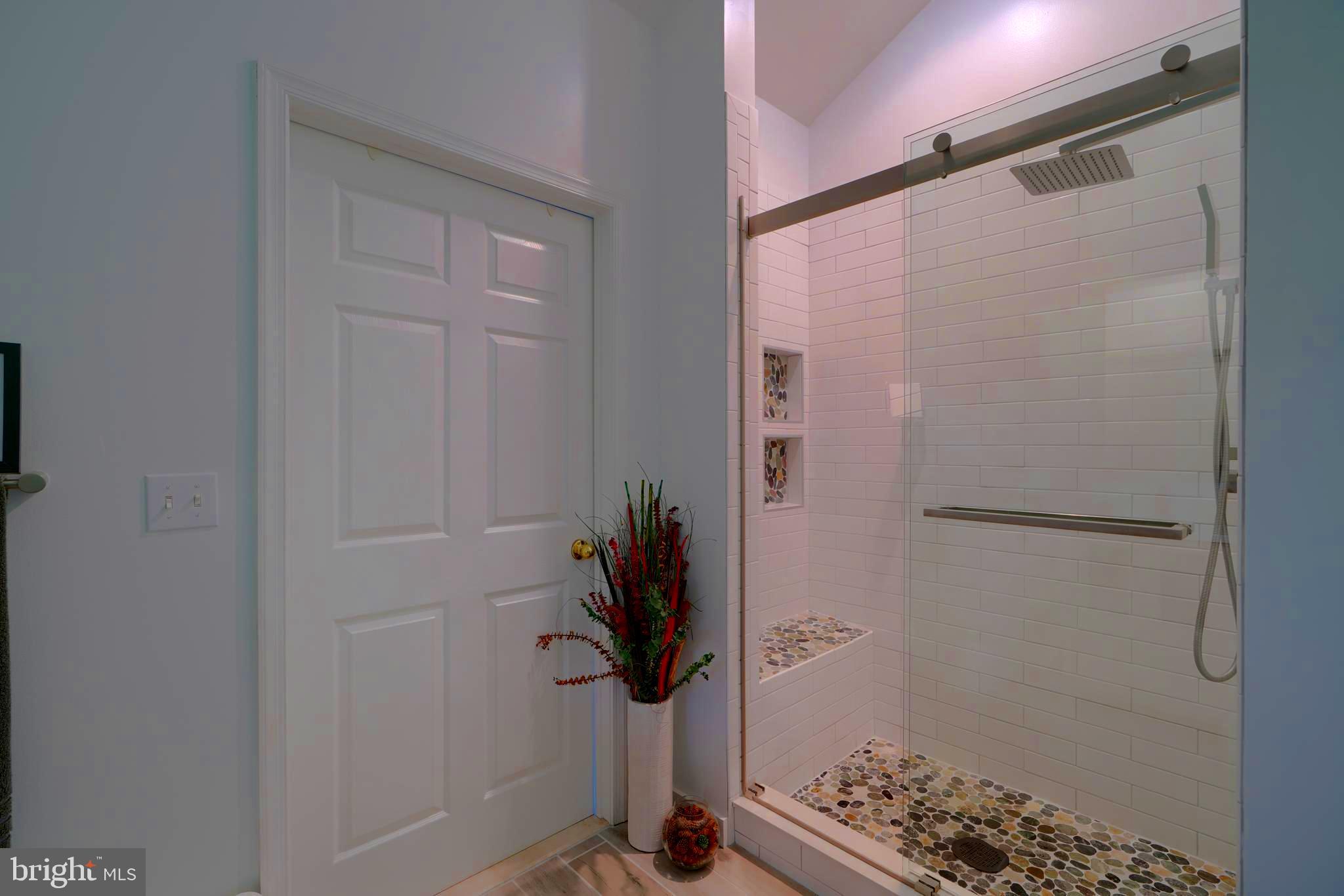 REVOLEA BEACH - Residential