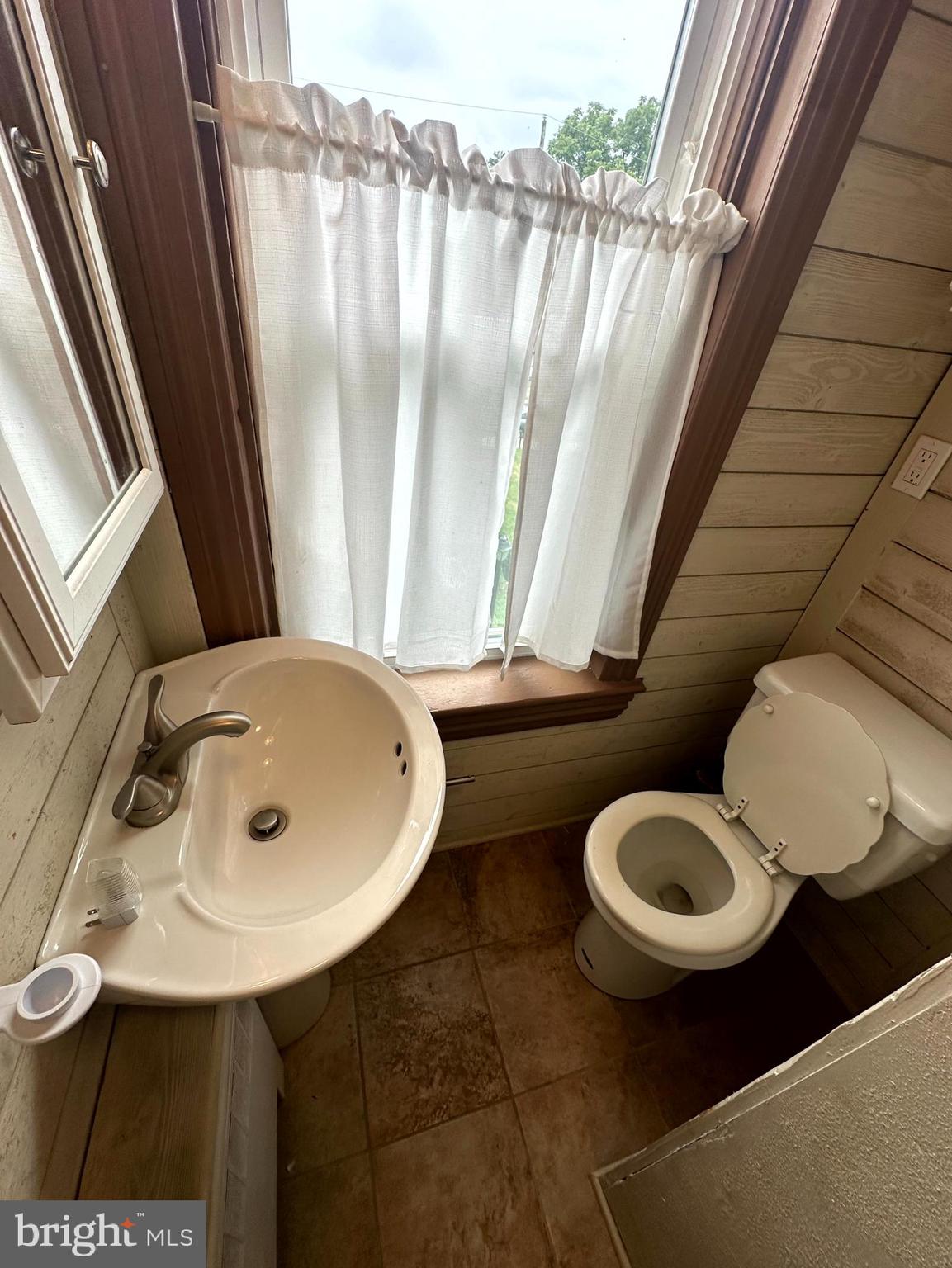 OXFORD BORO - Residential Lease