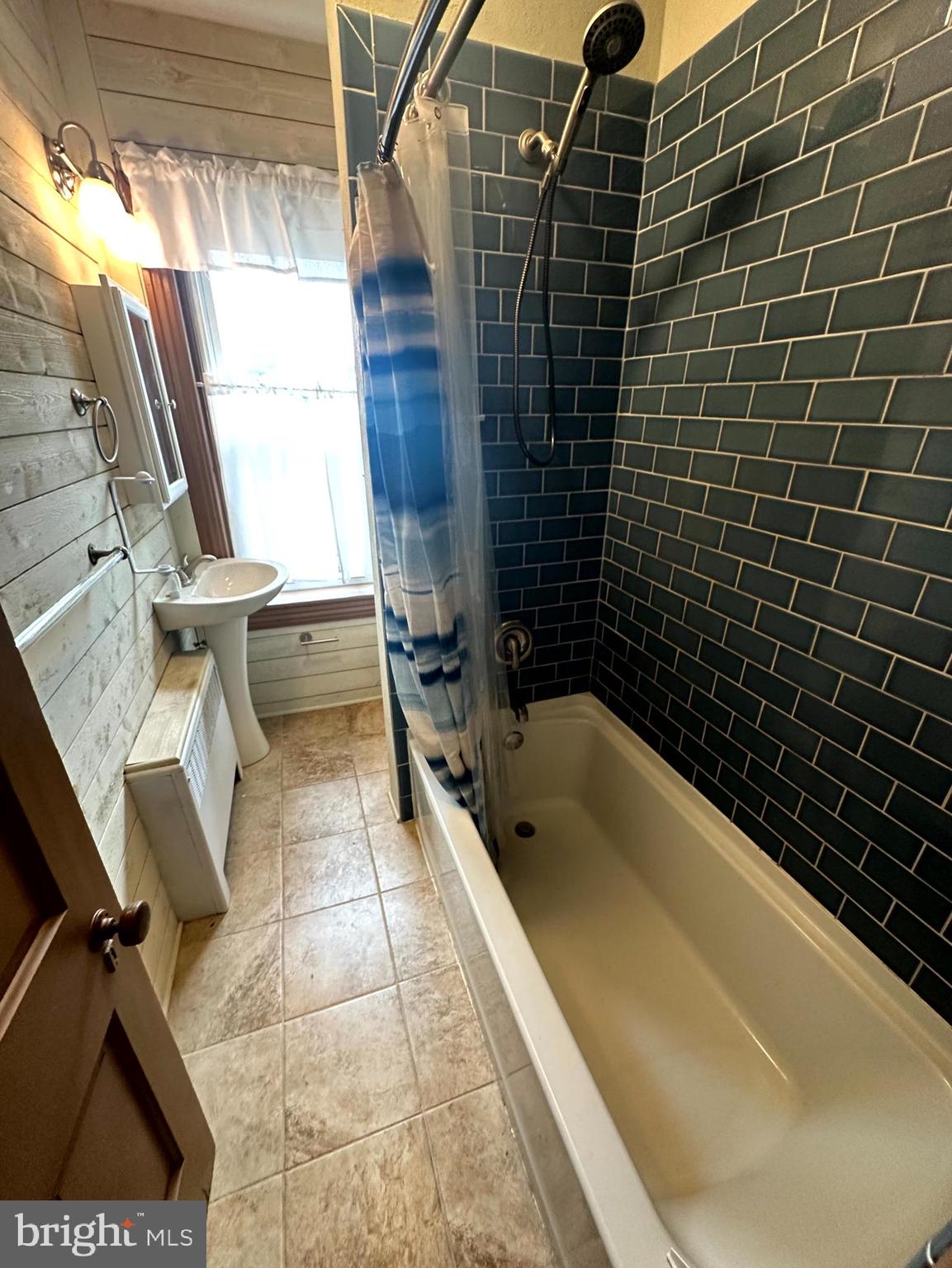 OXFORD BORO - Residential Lease