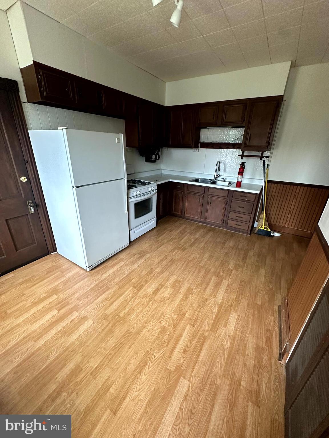 OXFORD BORO - Residential Lease