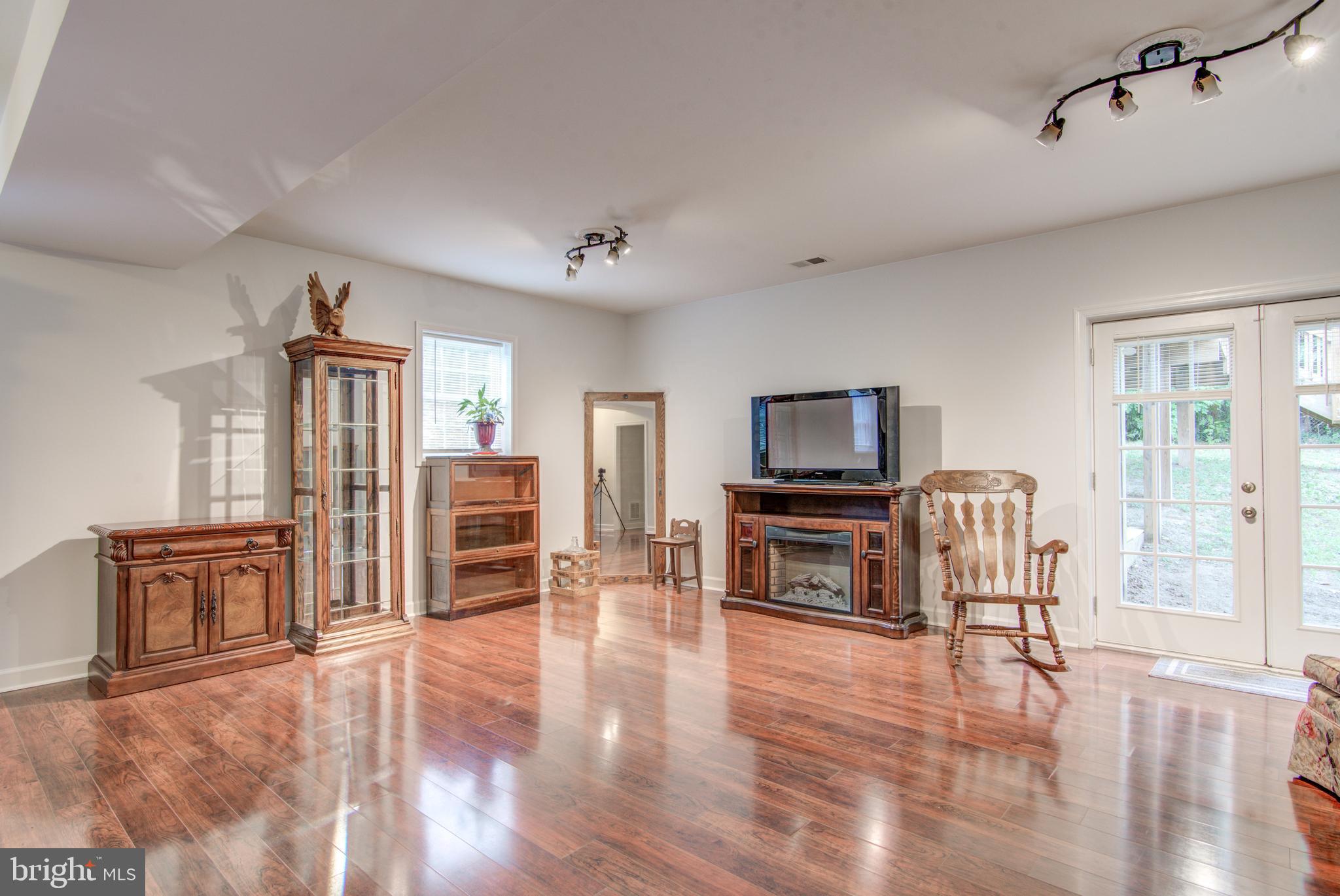 POSSUM POINT - Residential