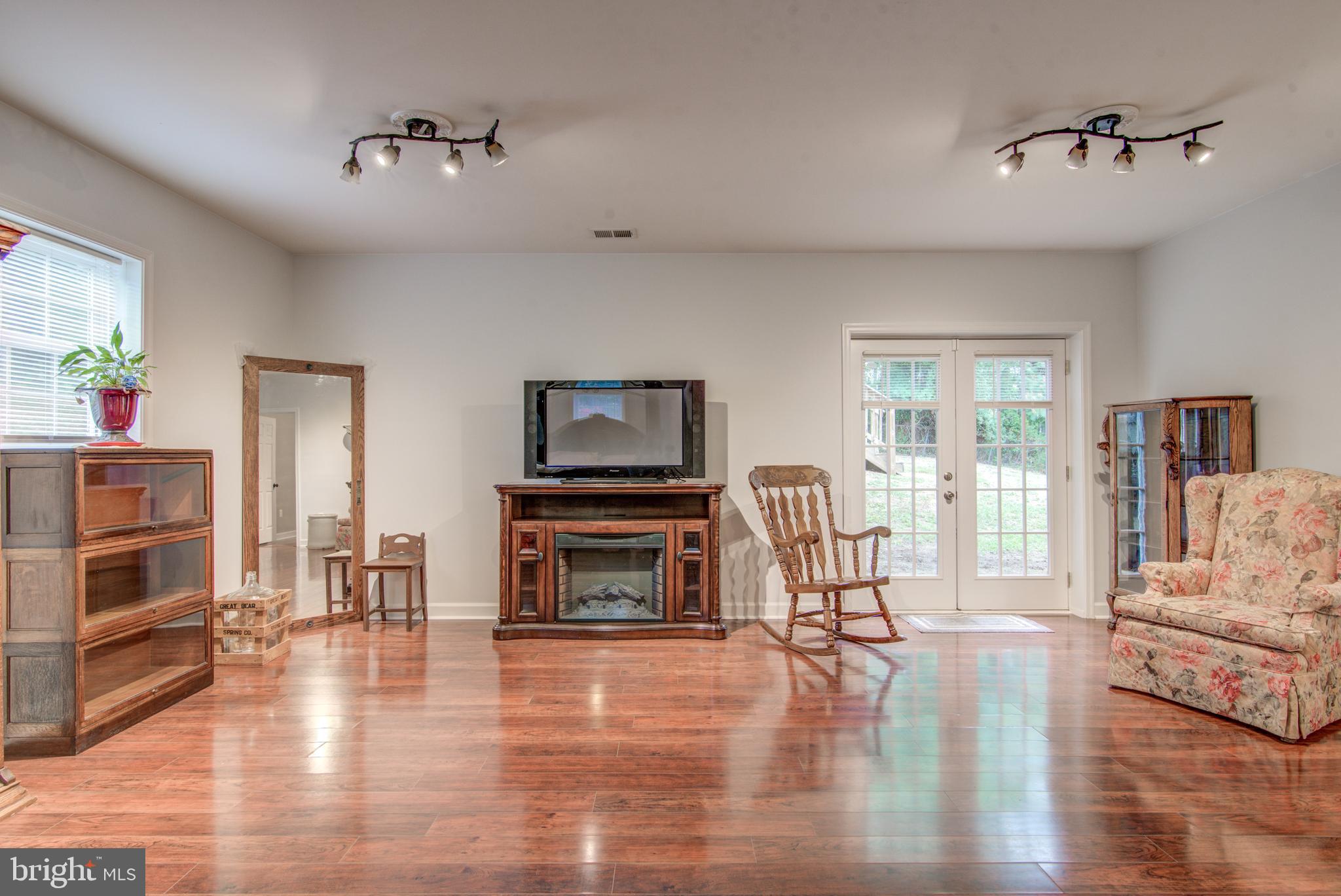 POSSUM POINT - Residential