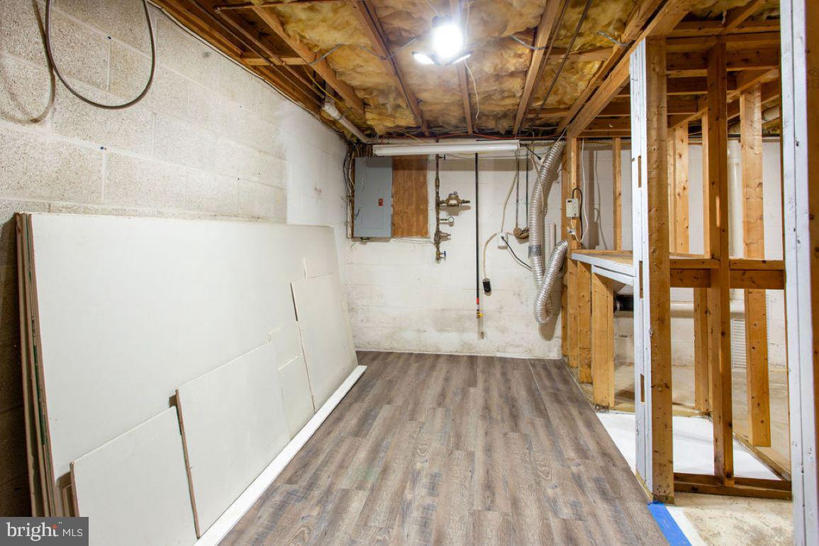 MCSHERRYSTOWN - Residential