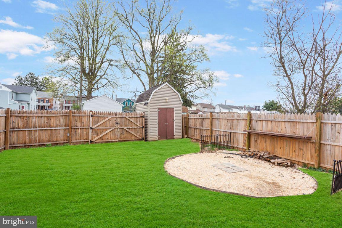 MCSHERRYSTOWN - Residential