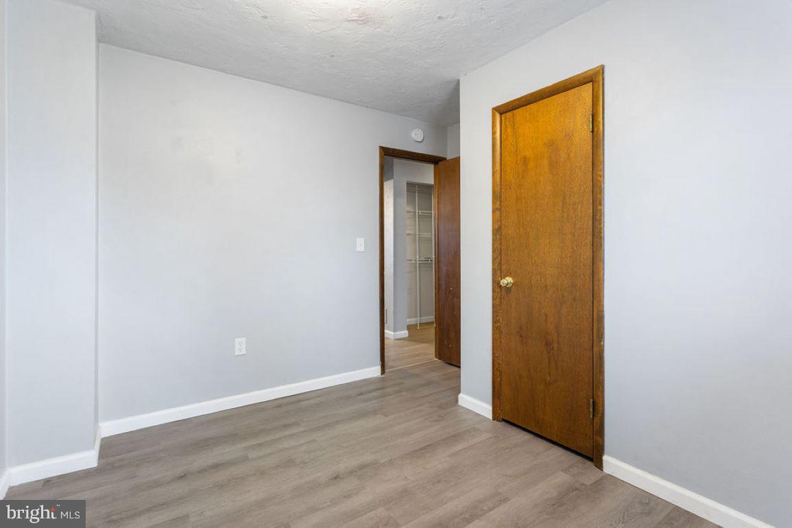 MCSHERRYSTOWN - Residential