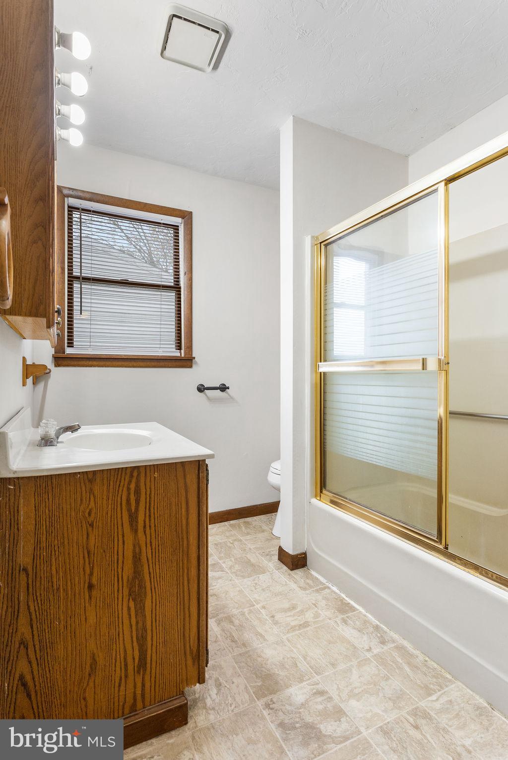 MCSHERRYSTOWN - Residential