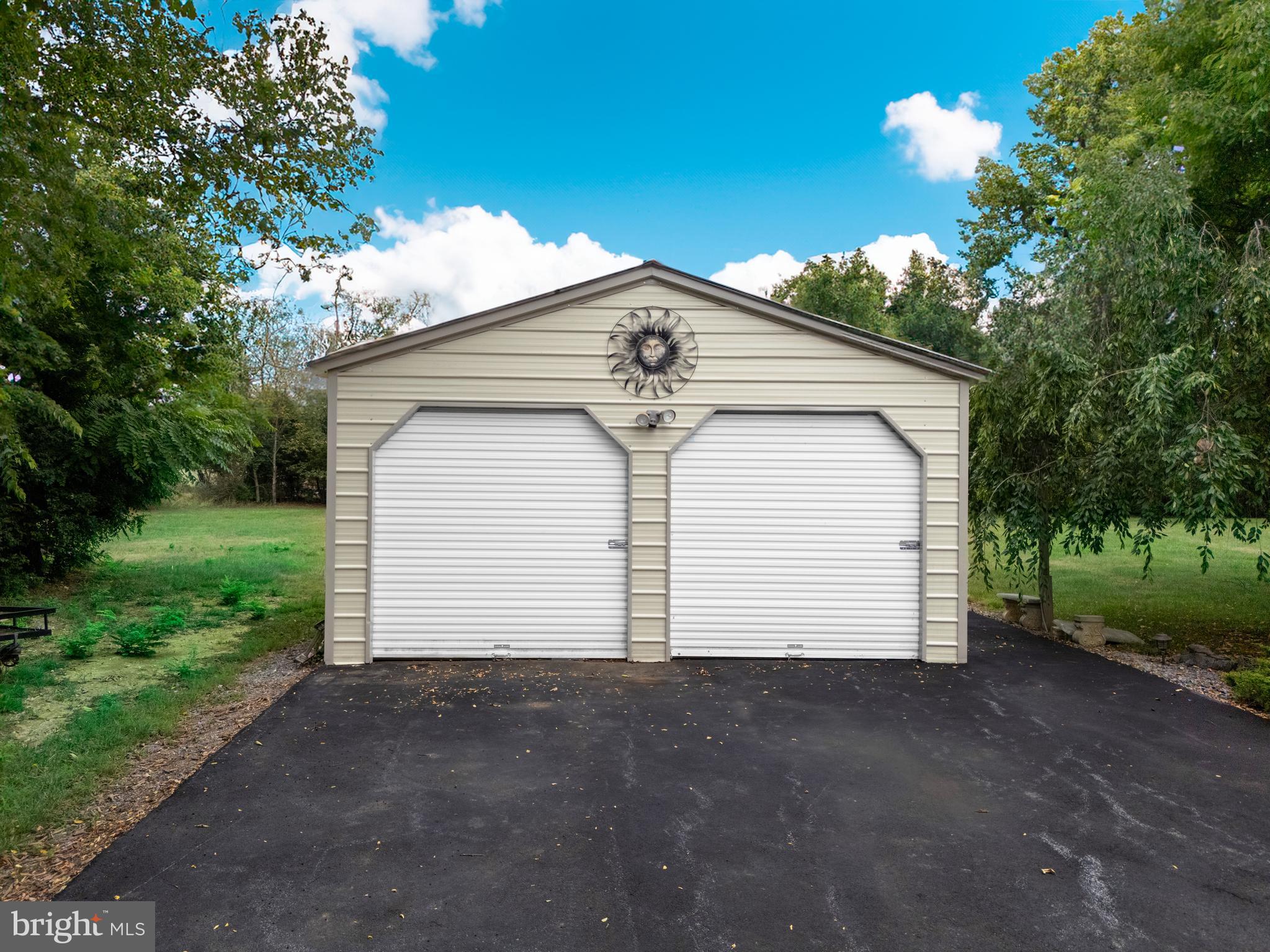 CRESTVIEW ACRES - Residential