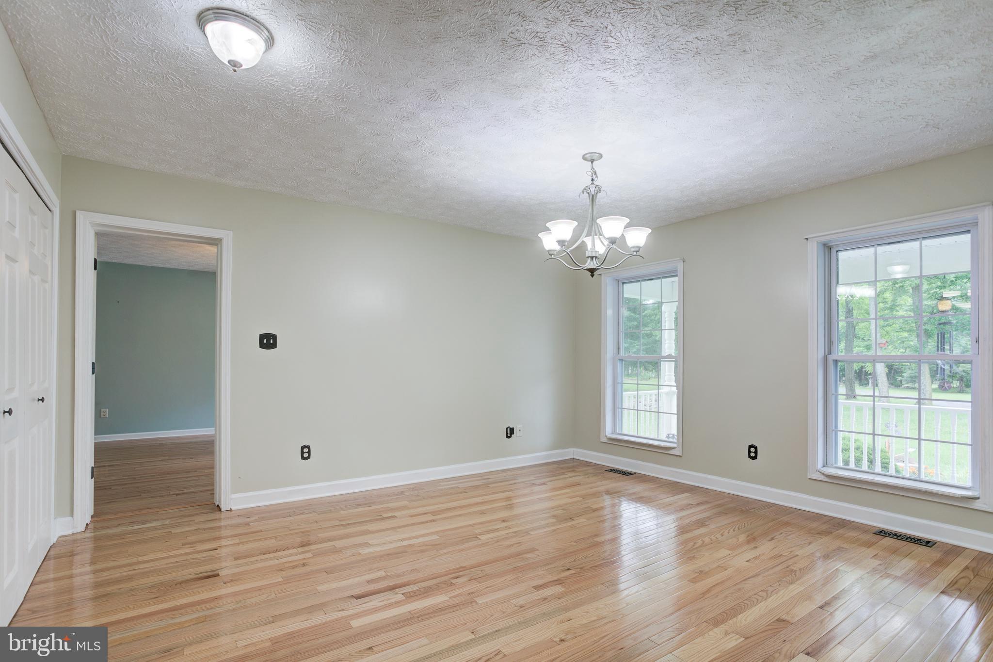 CRESTVIEW ACRES - Residential