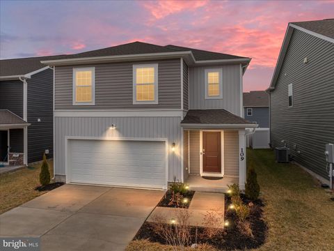 Homes For Sale - 109 Avery Drive<br/> STEPHENS CITY, VA 22655
