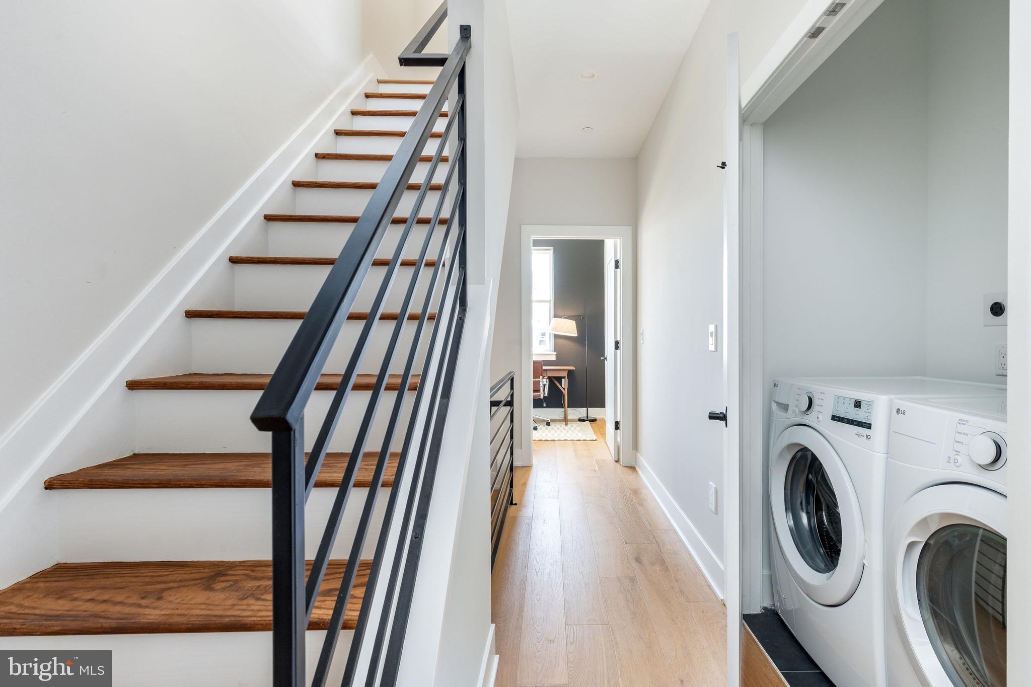 EAST FALLS - Residential