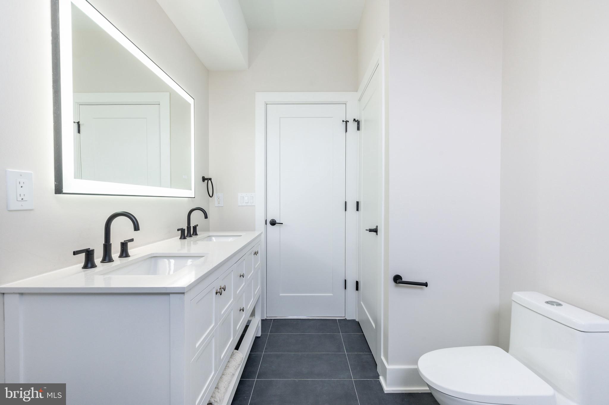 EAST FALLS - Residential