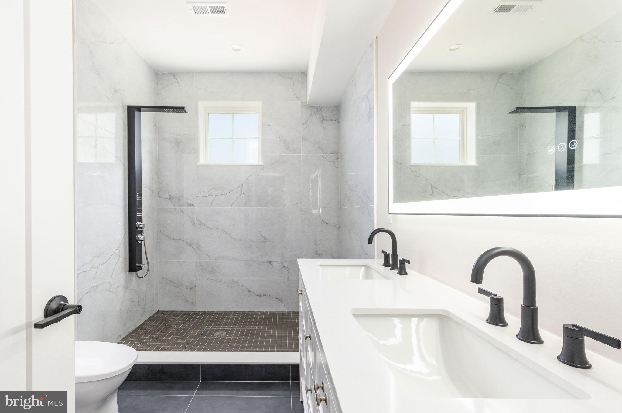 EAST FALLS - Residential