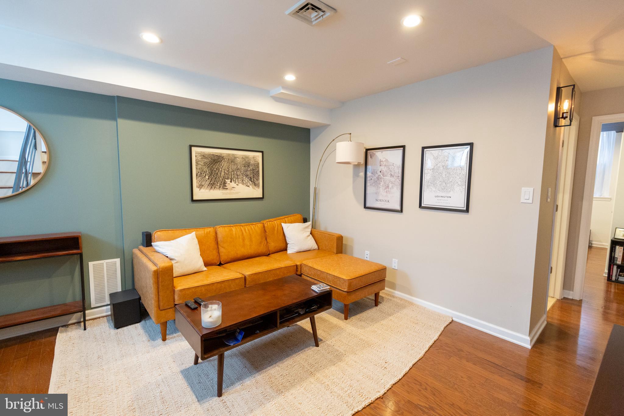 AVENUE OF THE ARTS - Residential