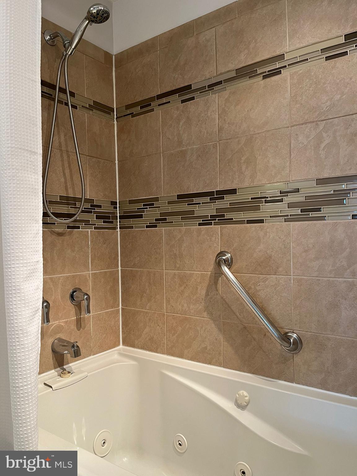 FREDERICKTOWNE VILLAGE - Residential