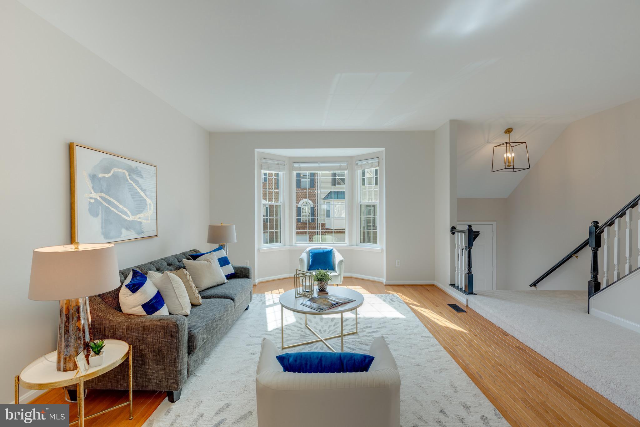 UNIVERSITY CENTER - Residential