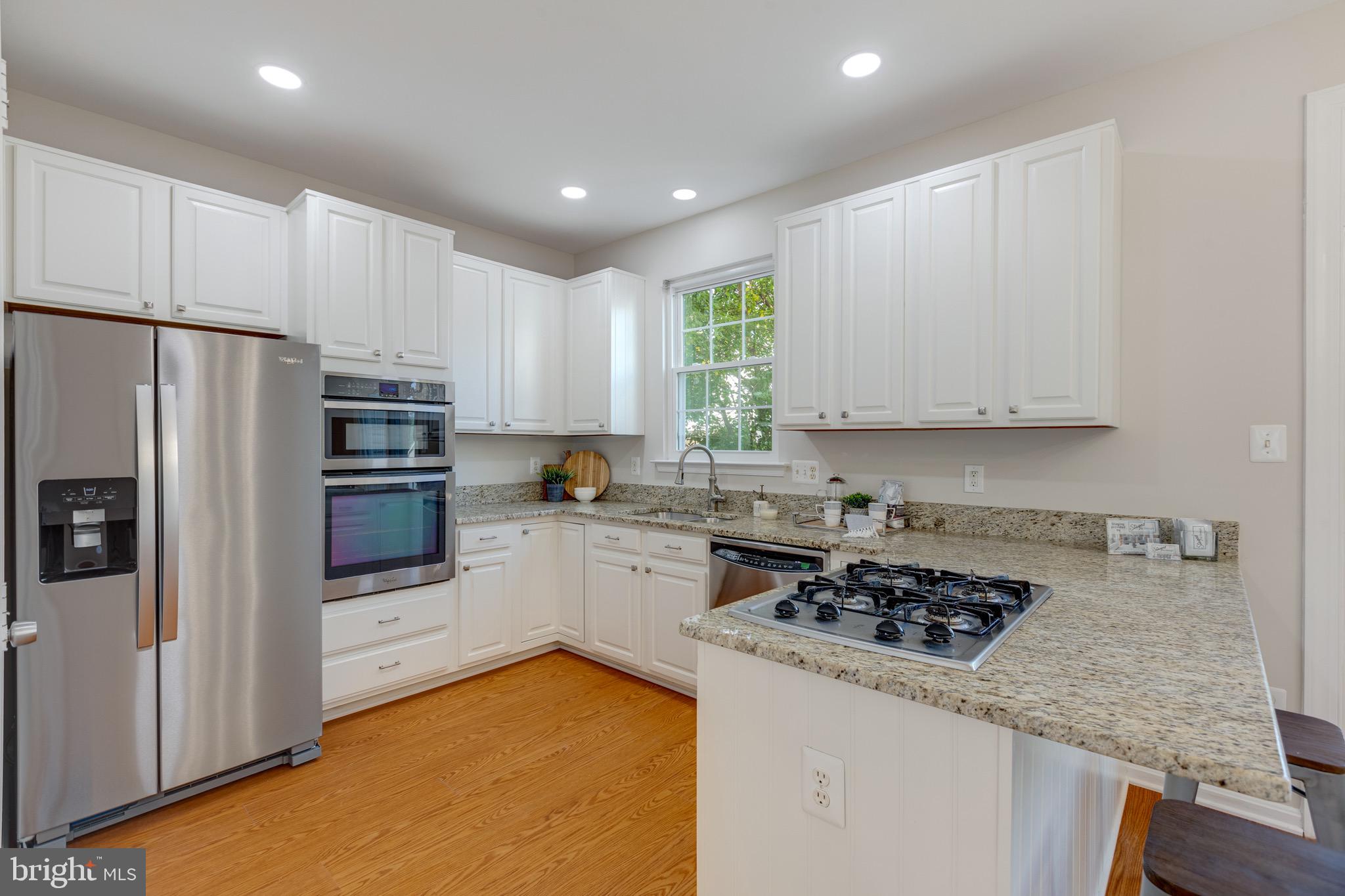 UNIVERSITY CENTER - Residential