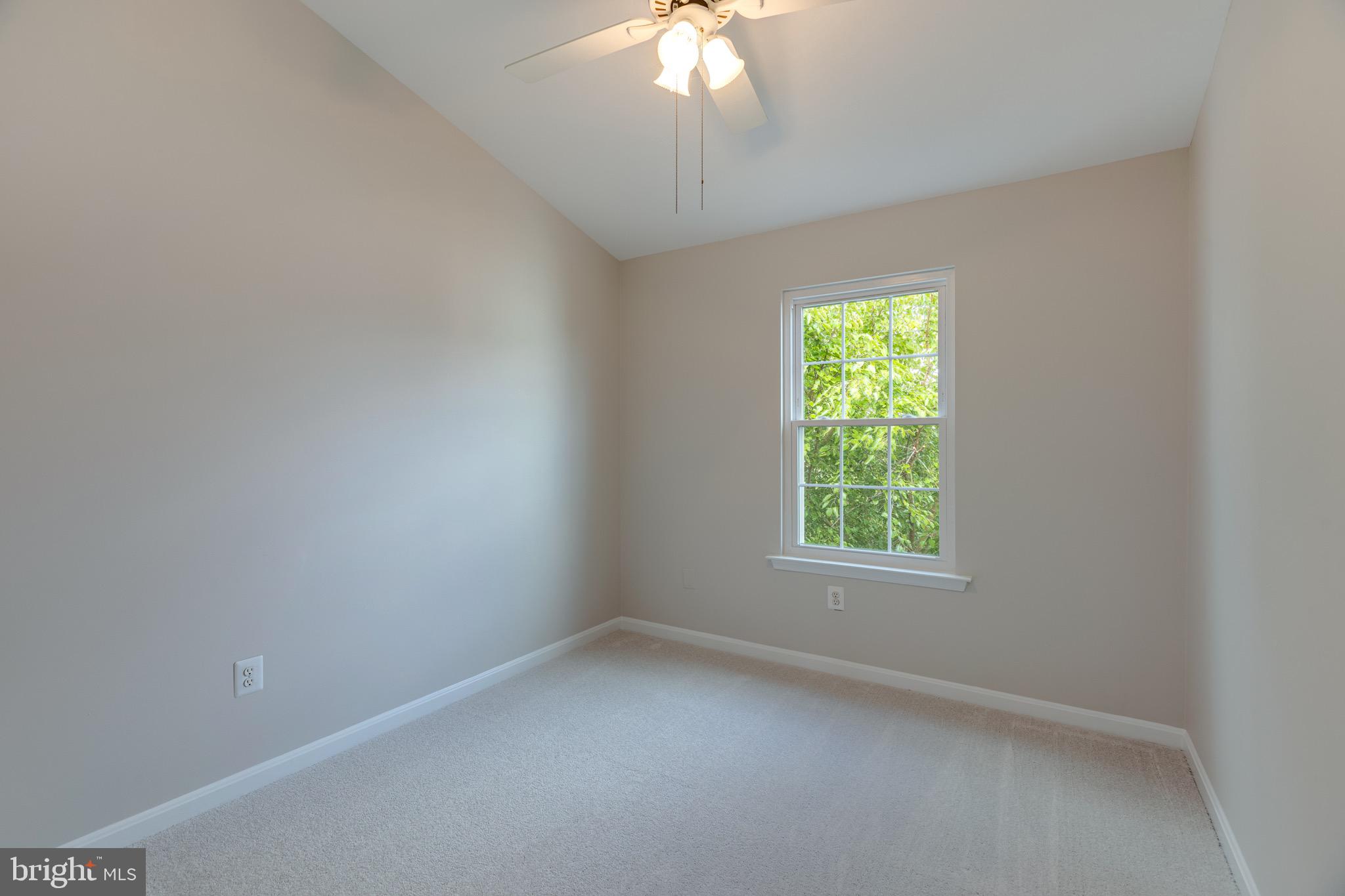 UNIVERSITY CENTER - Residential