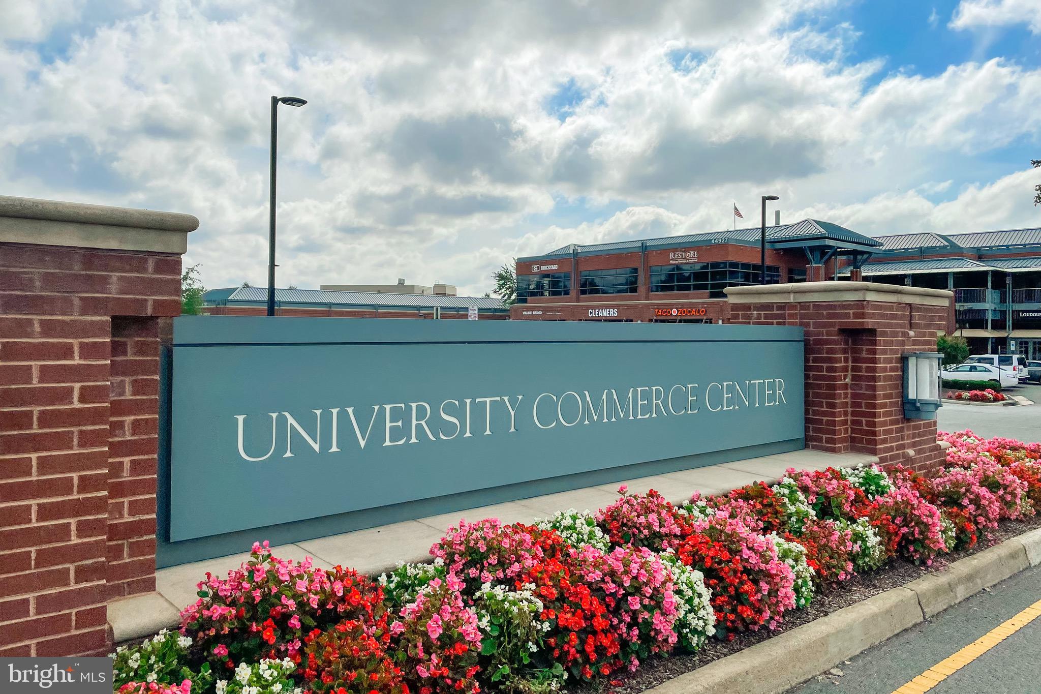 UNIVERSITY CENTER - Residential