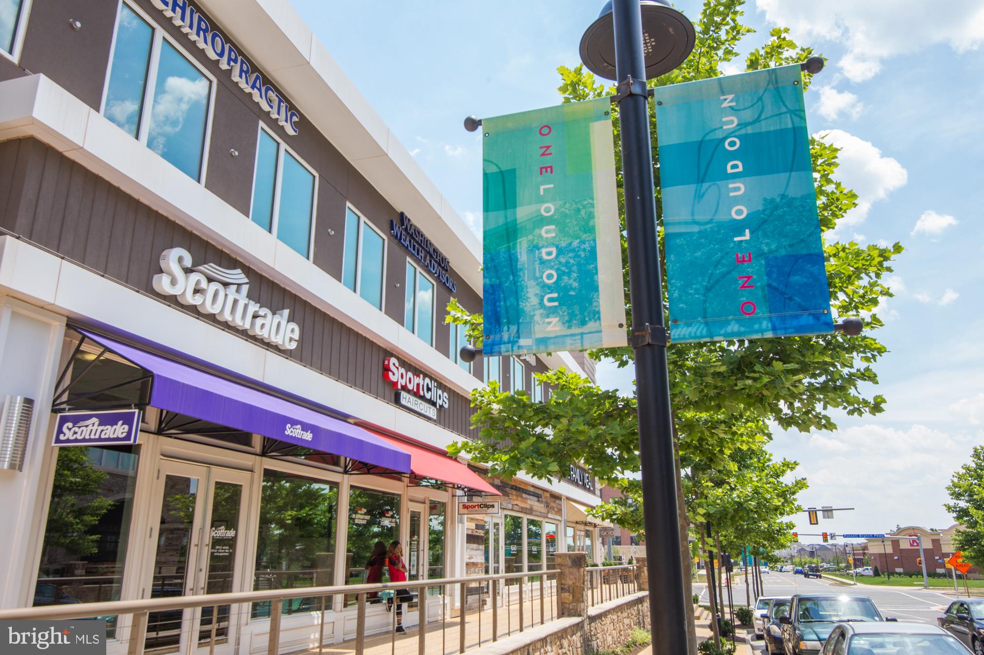 UNIVERSITY CENTER - Residential