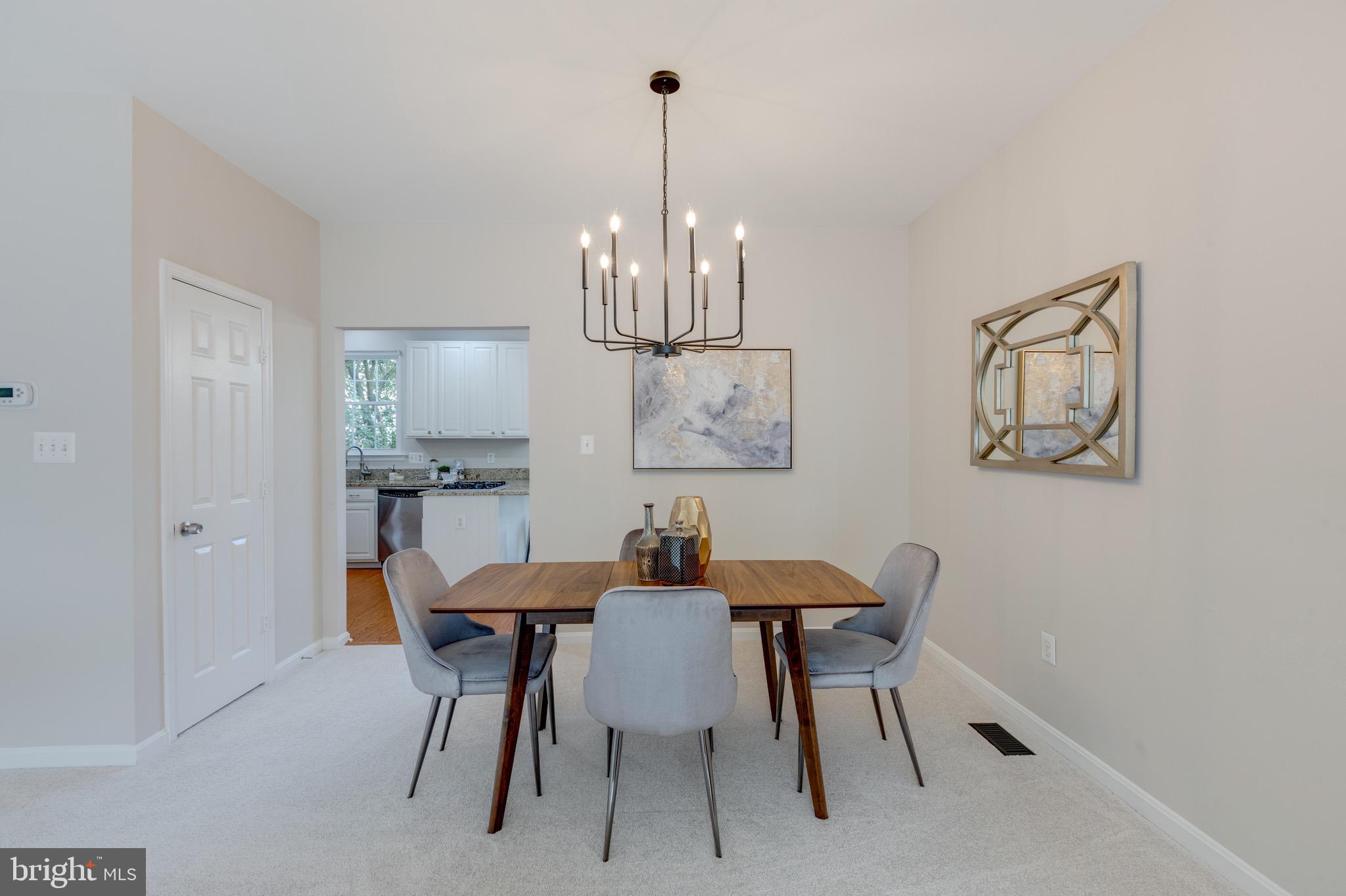 UNIVERSITY CENTER - Residential