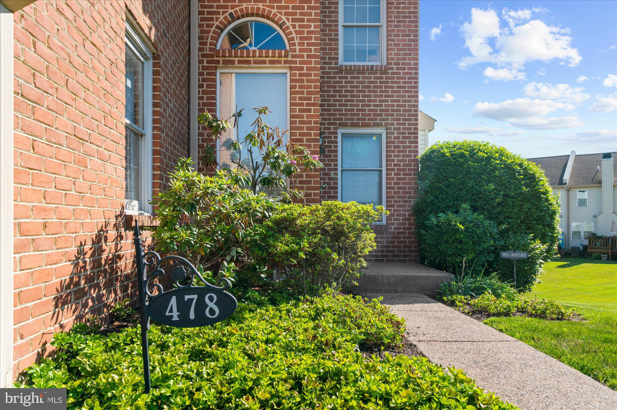 478 AMHERST COURT