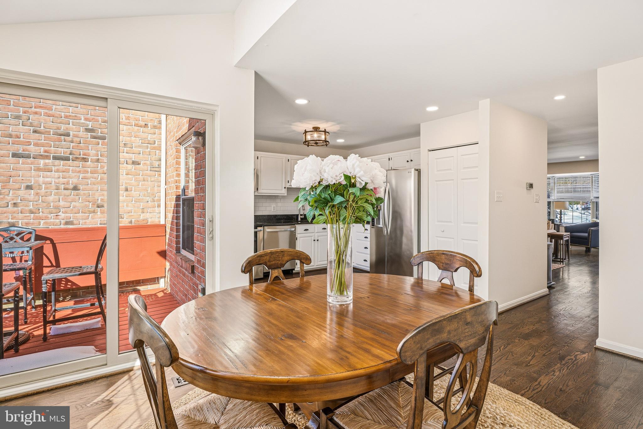 LOVETON FARMS - Residential