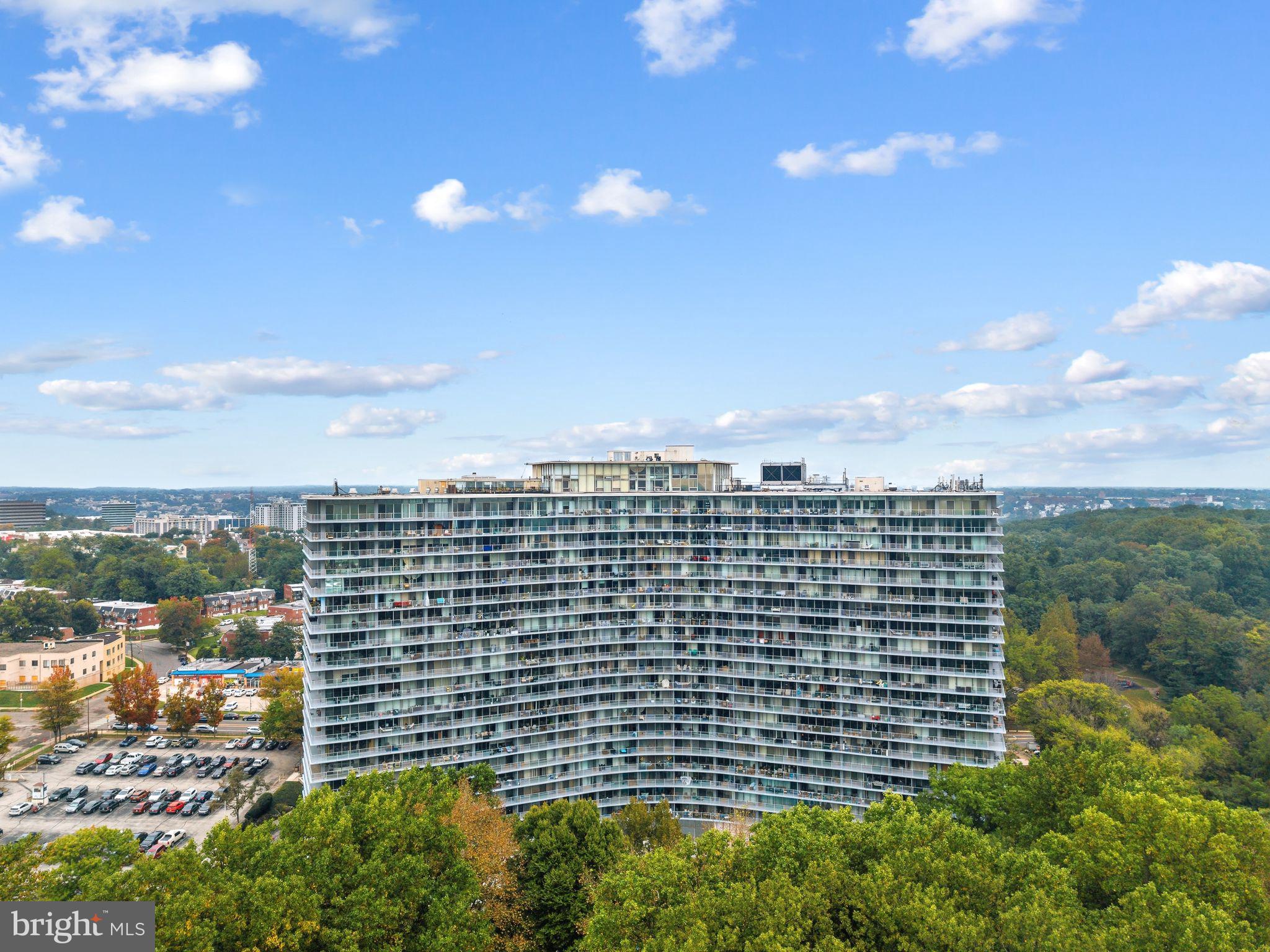 3900 FORD ROAD 10L