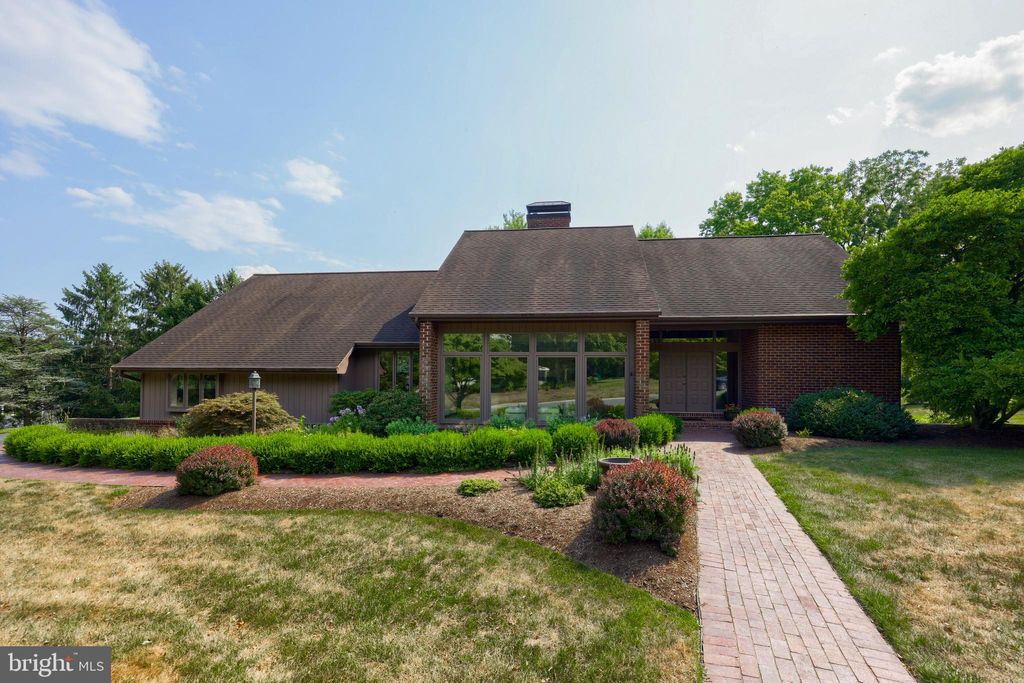 Photo of 102 Windover Turn, Lancaster, PA 17601 (MLS # PALA2054762)