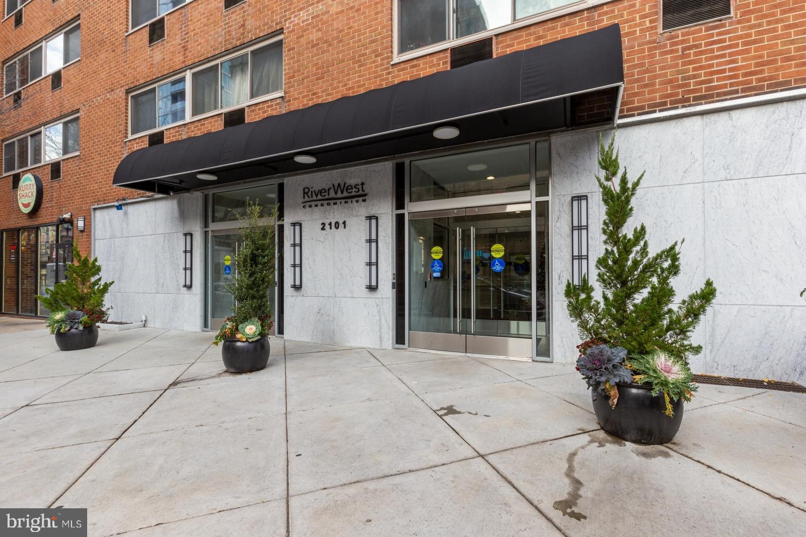 CENTER CITY - Residential Lease