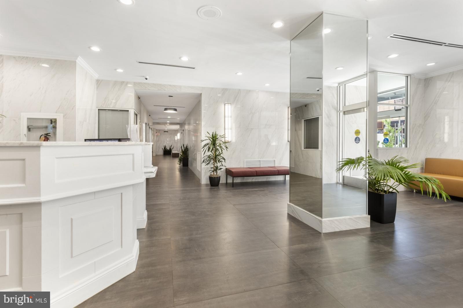 CENTER CITY - Residential Lease