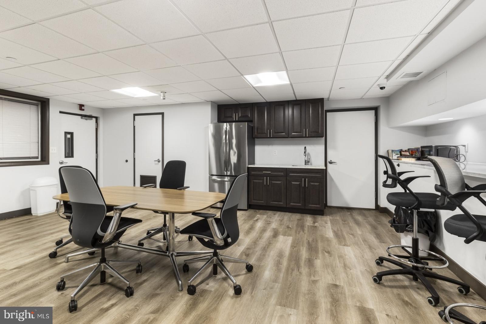 CENTER CITY - Residential Lease