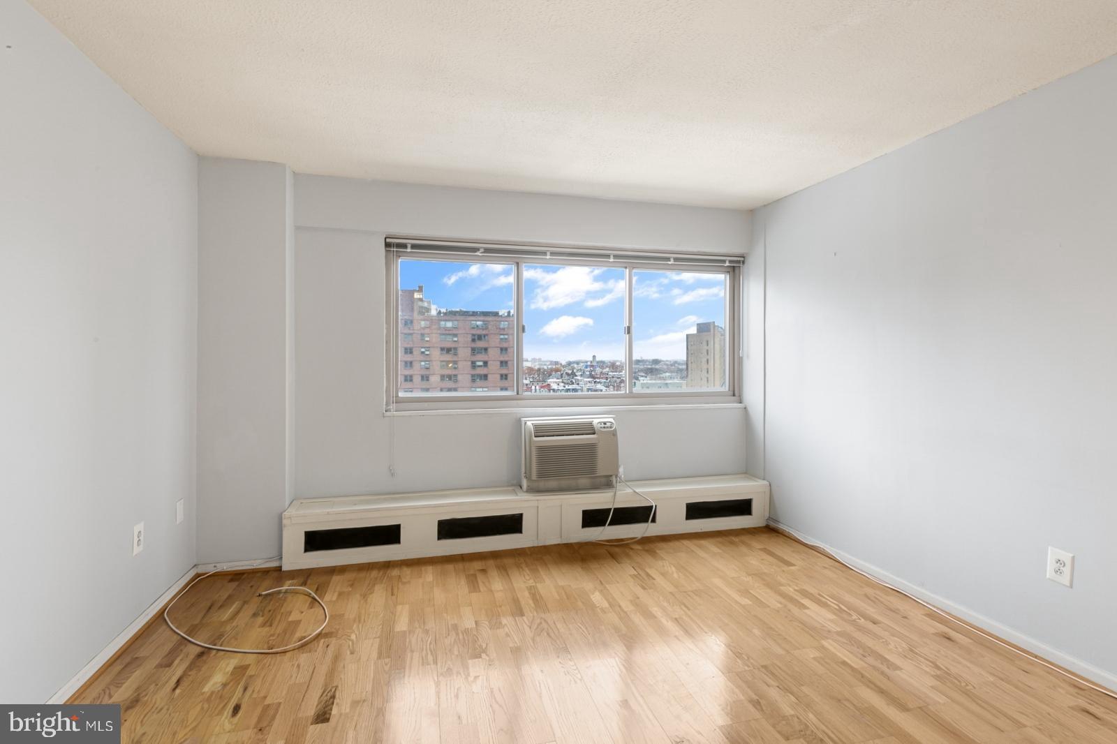 CENTER CITY - Residential Lease