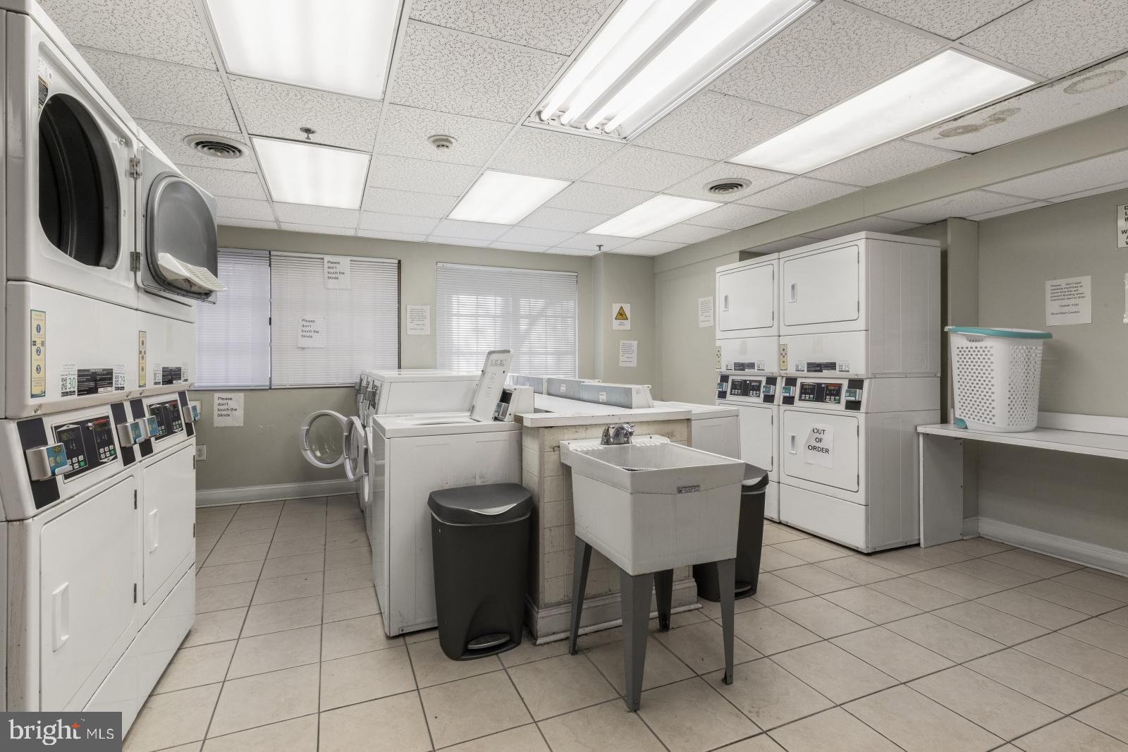 CENTER CITY - Residential Lease