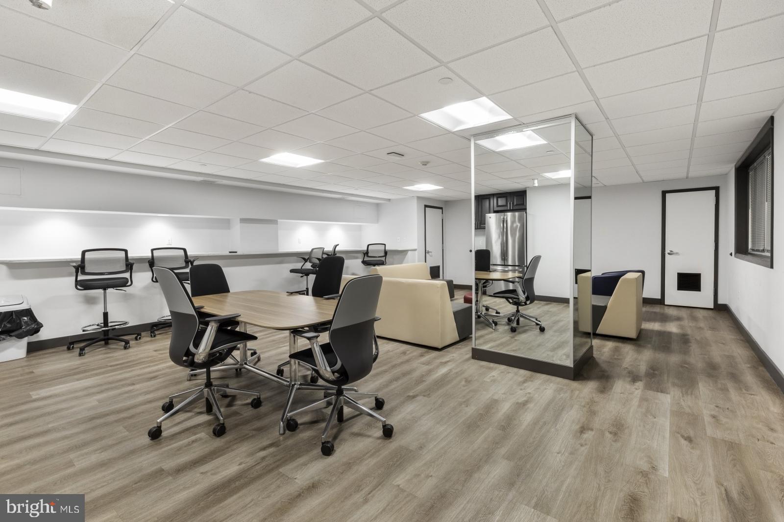 CENTER CITY - Residential Lease