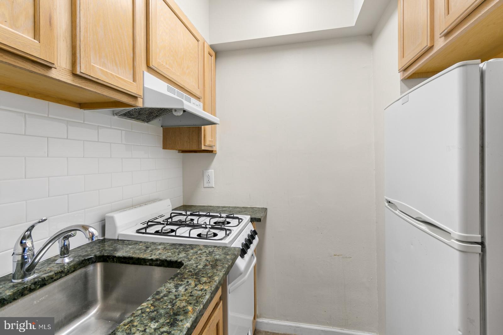 CENTER CITY - Residential Lease